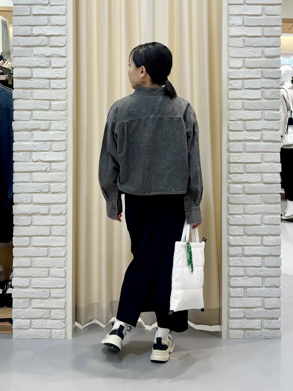 ONWARD CROSSET SELECT 服部 コーディネート画像