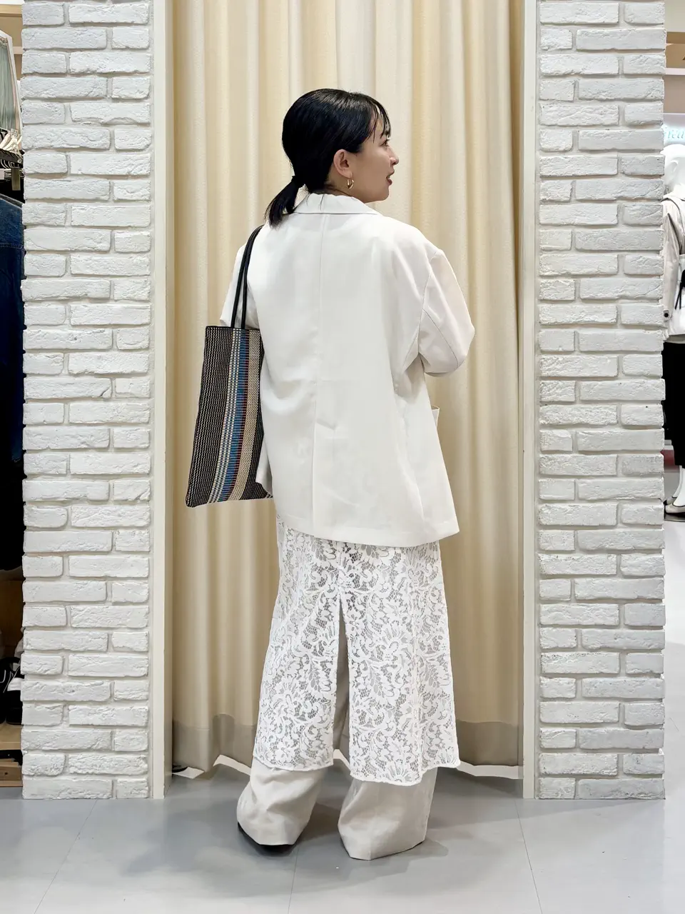 ONWARD CROSSET SELECT 服部 コーディネート画像