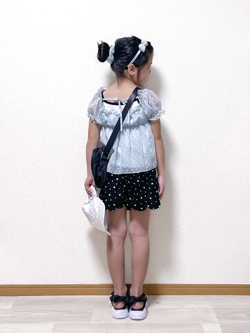 ONWARD CROSSET SELECT MIKA コーディネート画像