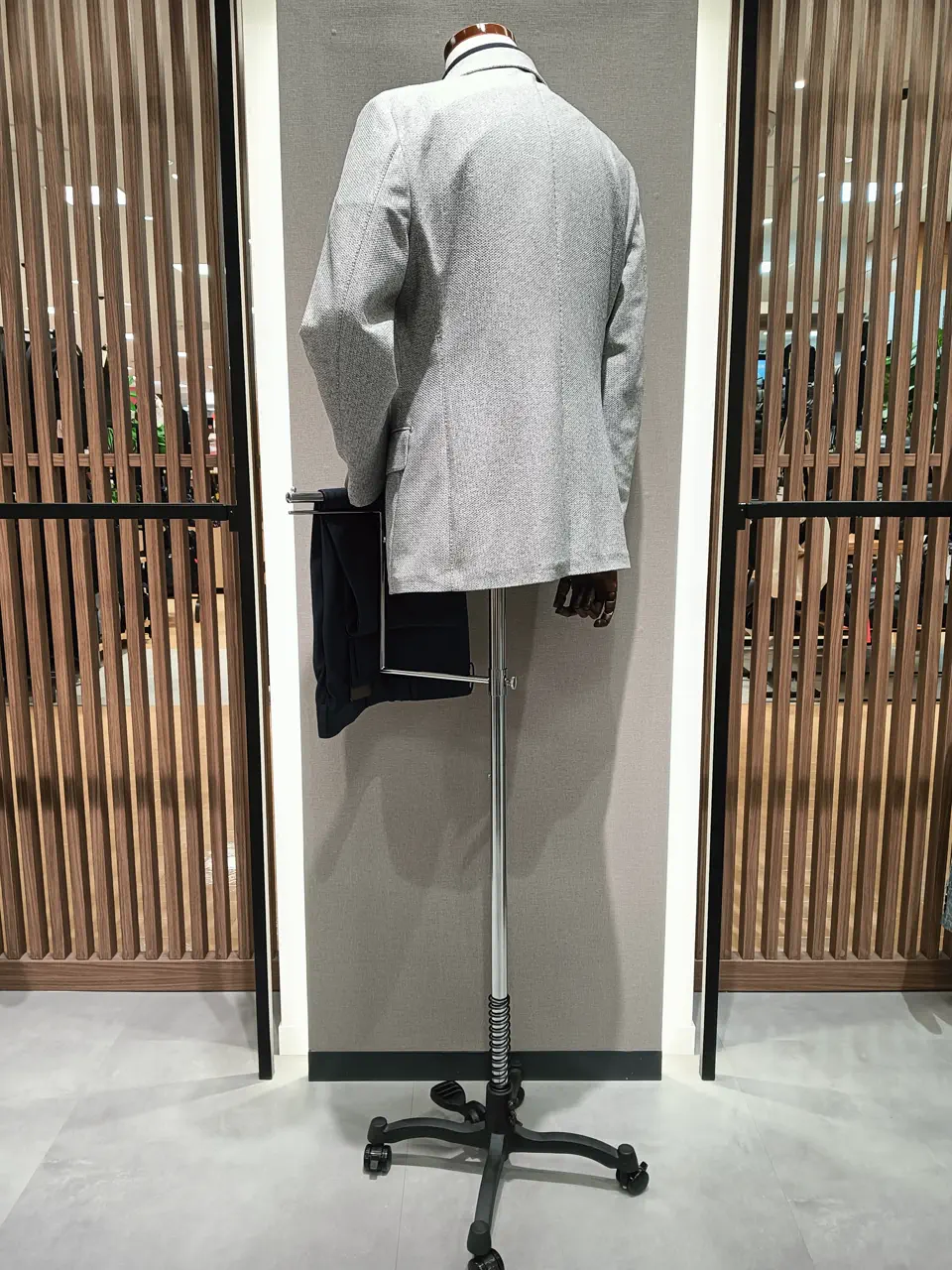 ONWARD CROSSET SELECT 袋地 コーディネート画像