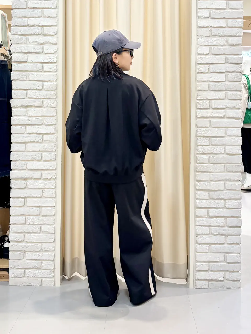 ONWARD CROSSET SELECT 服部 コーディネート画像