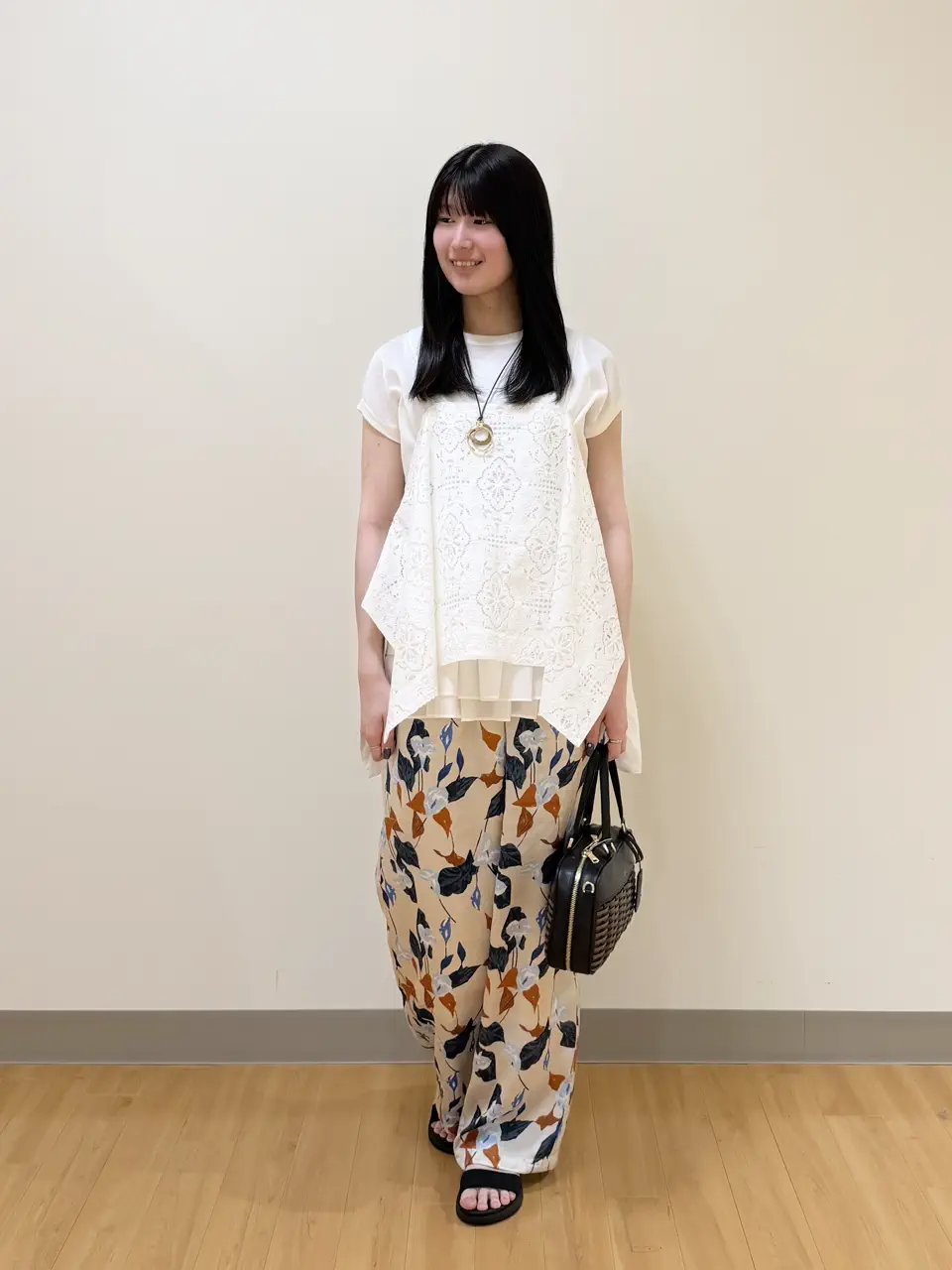 ONWARD CROSSET SELECT Aina コーディネート画像