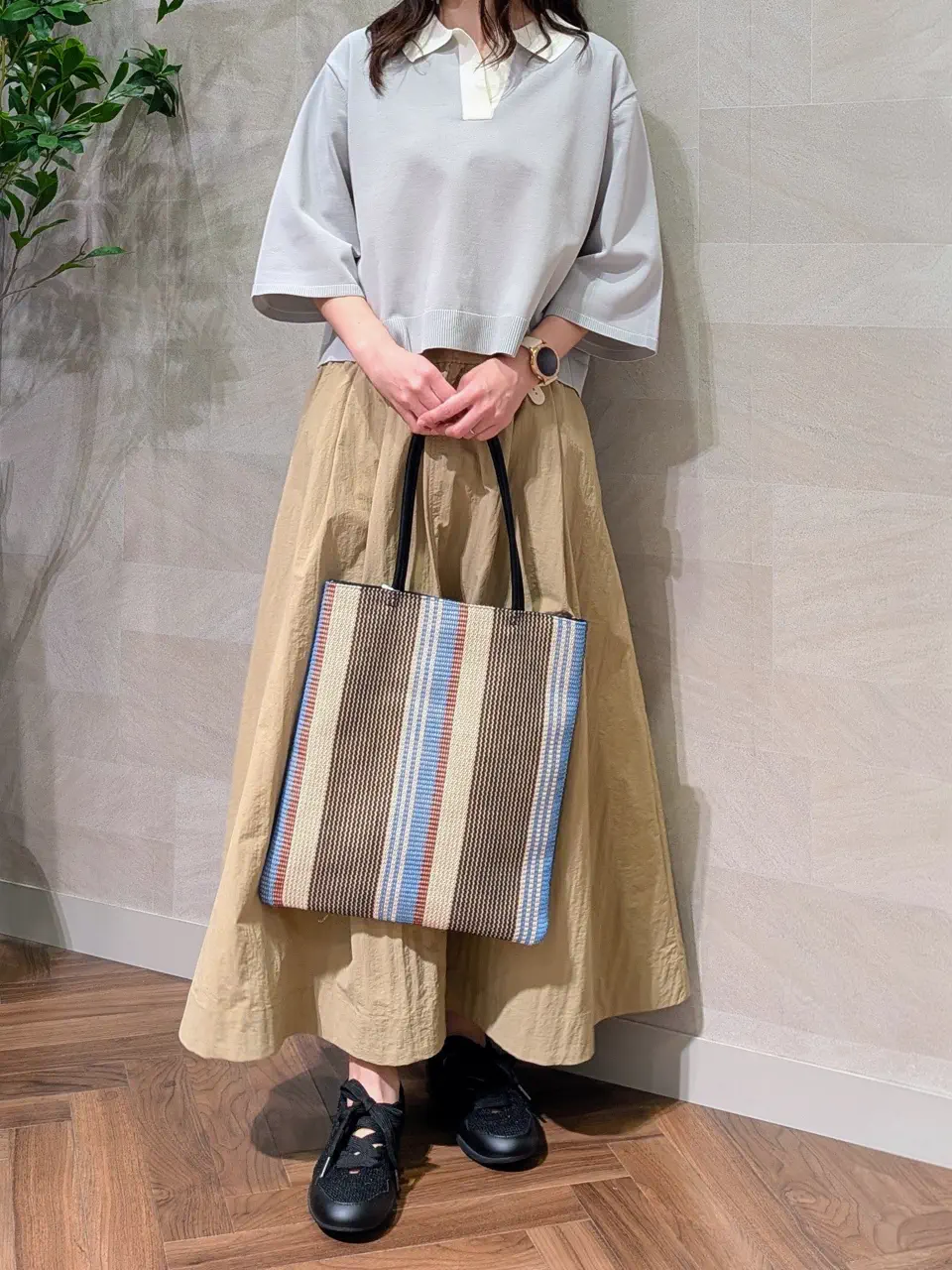 ONWARD CROSSET SELECT 浅岡 コーディネート画像