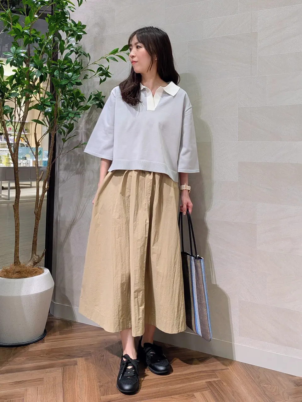 ONWARD CROSSET SELECT 浅岡 コーディネート画像