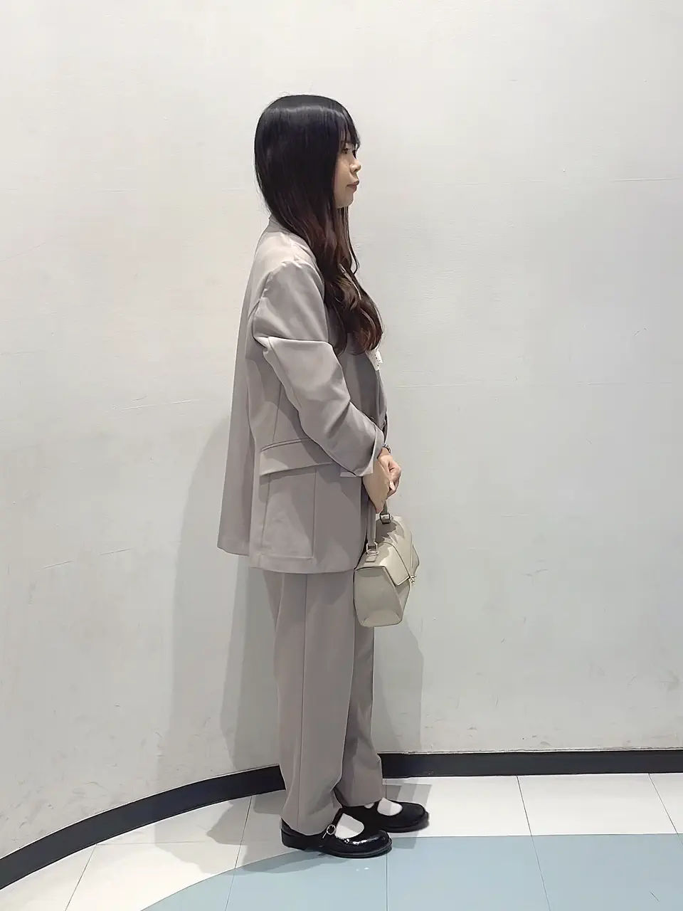 ONWARD CROSSET SELECT 安田 コーディネート画像