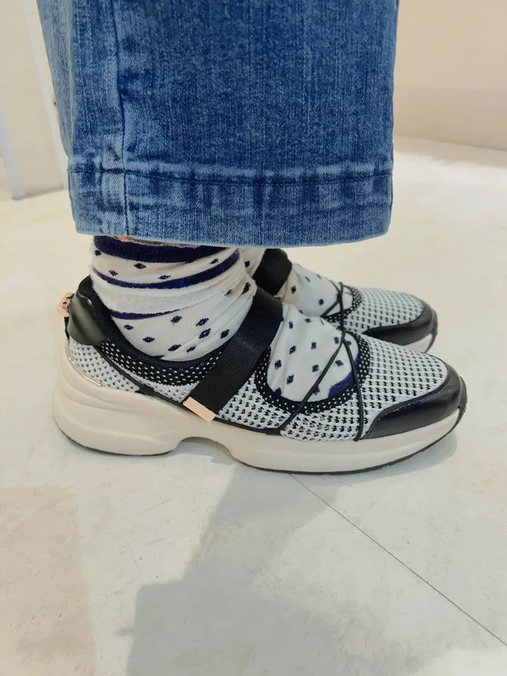 ONWARD CROSSET SELECT HANA コーディネート画像