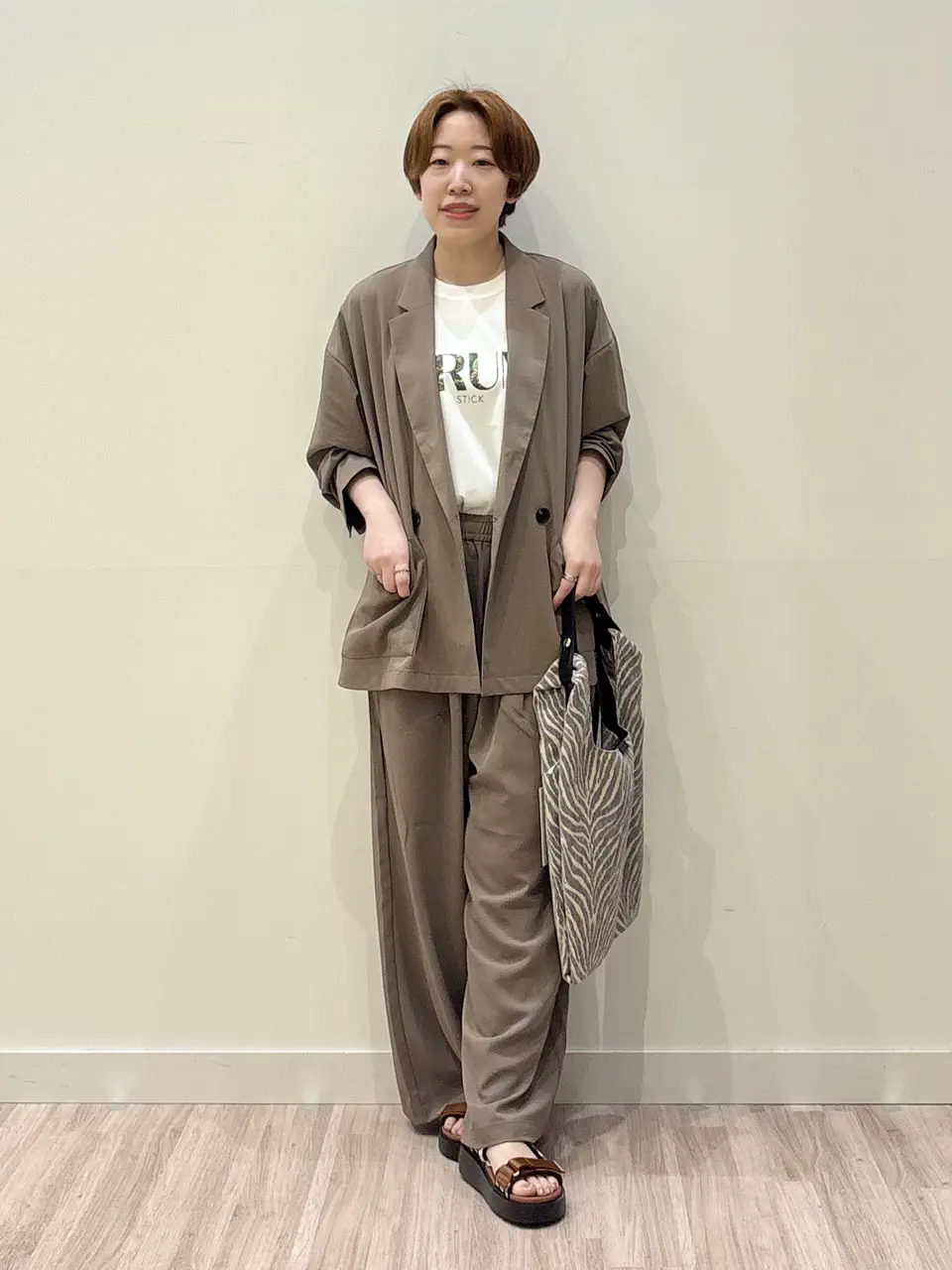 ONWARD CROSSET SELECT 河本 コーディネート画像