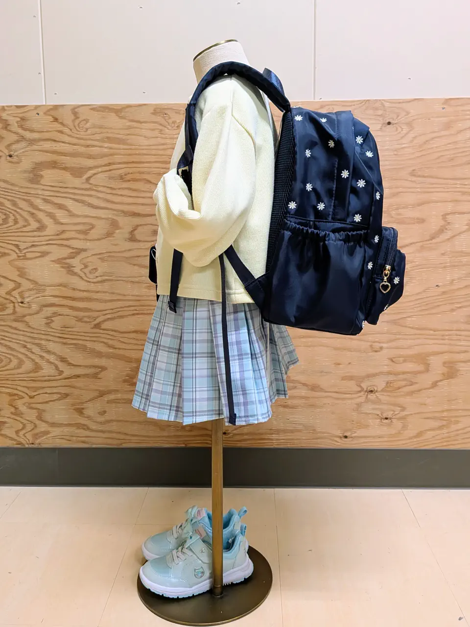 ONWARD CROSSET SELECT 浅岡 コーディネート画像