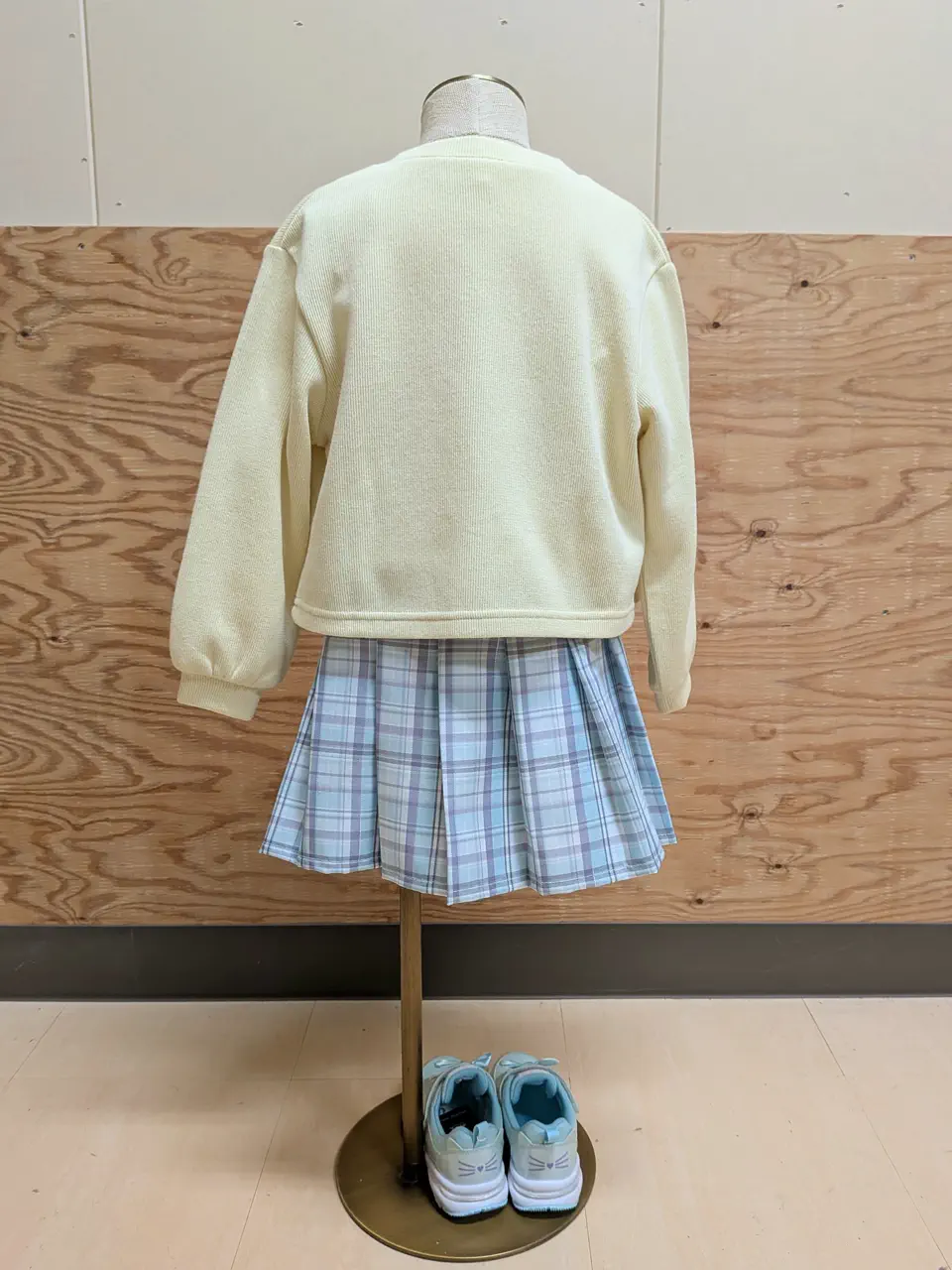 ONWARD CROSSET SELECT 浅岡 コーディネート画像