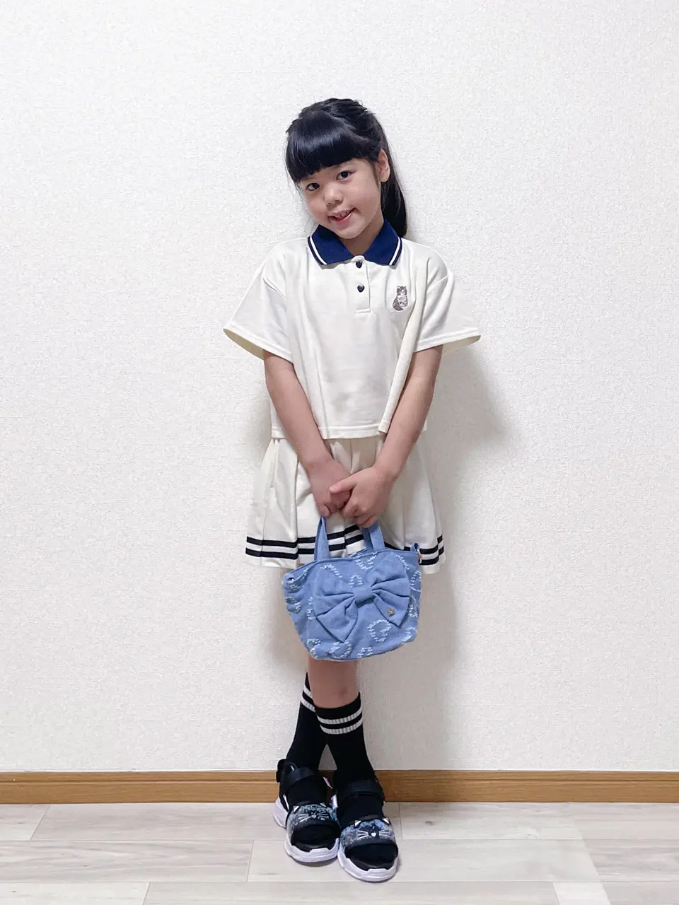  MIKA コーディネート画像