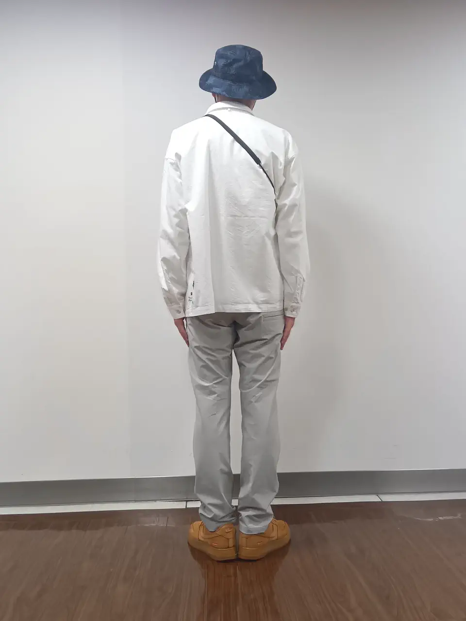 ONWARD CROSSET SELECT 中西 コーディネート画像