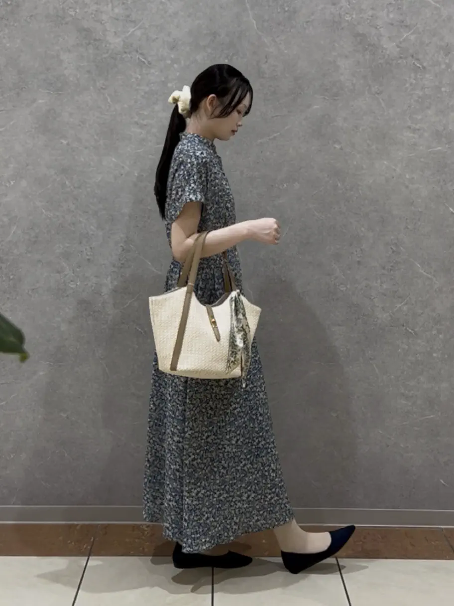 ONWARD CROSSET SELECT HANA コーディネート画像