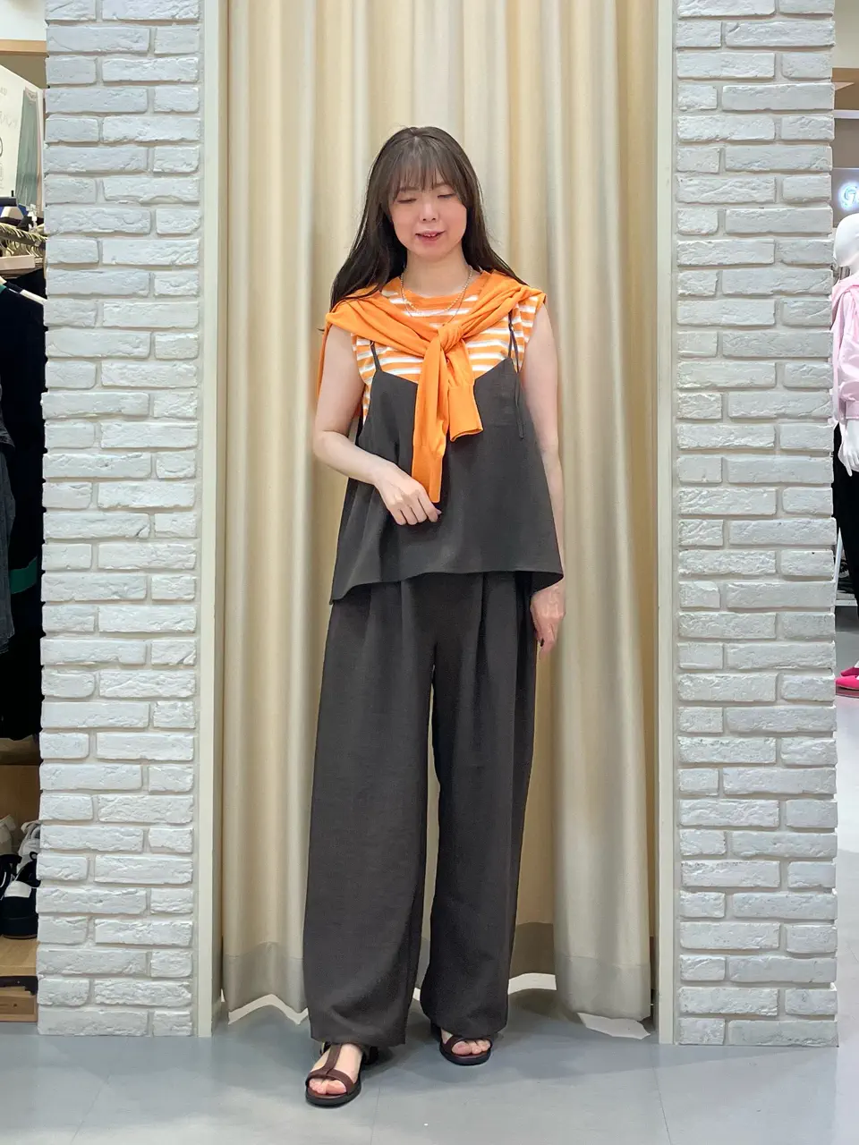 ONWARD CROSSET SELECT 檀 コーディネート画像