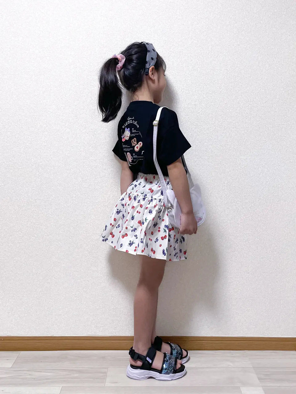 ONWARD CROSSET SELECT MIKA コーディネート画像