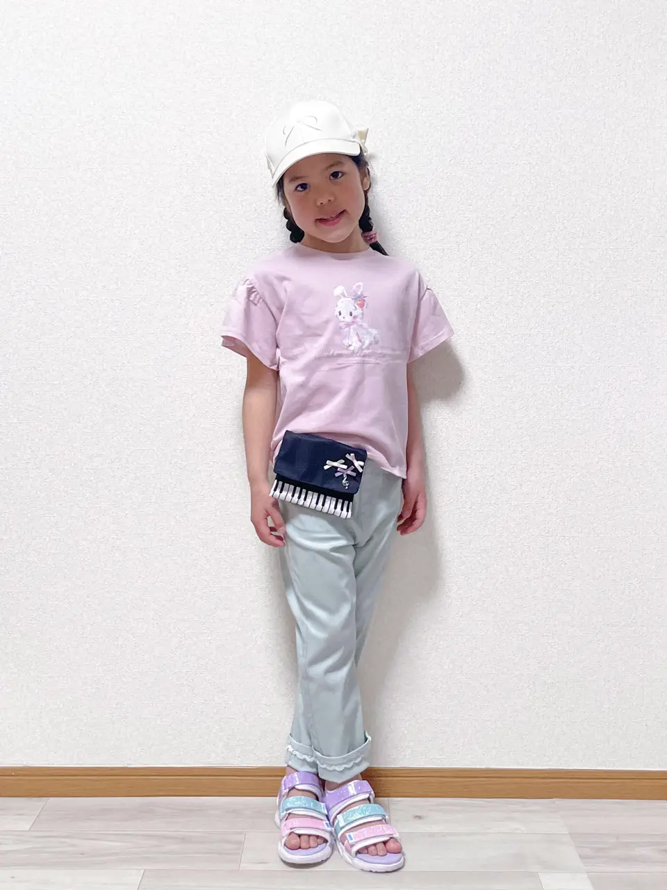  MIKA コーディネート画像