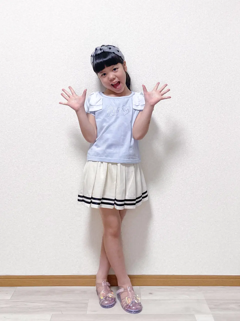  MIKA コーディネート画像