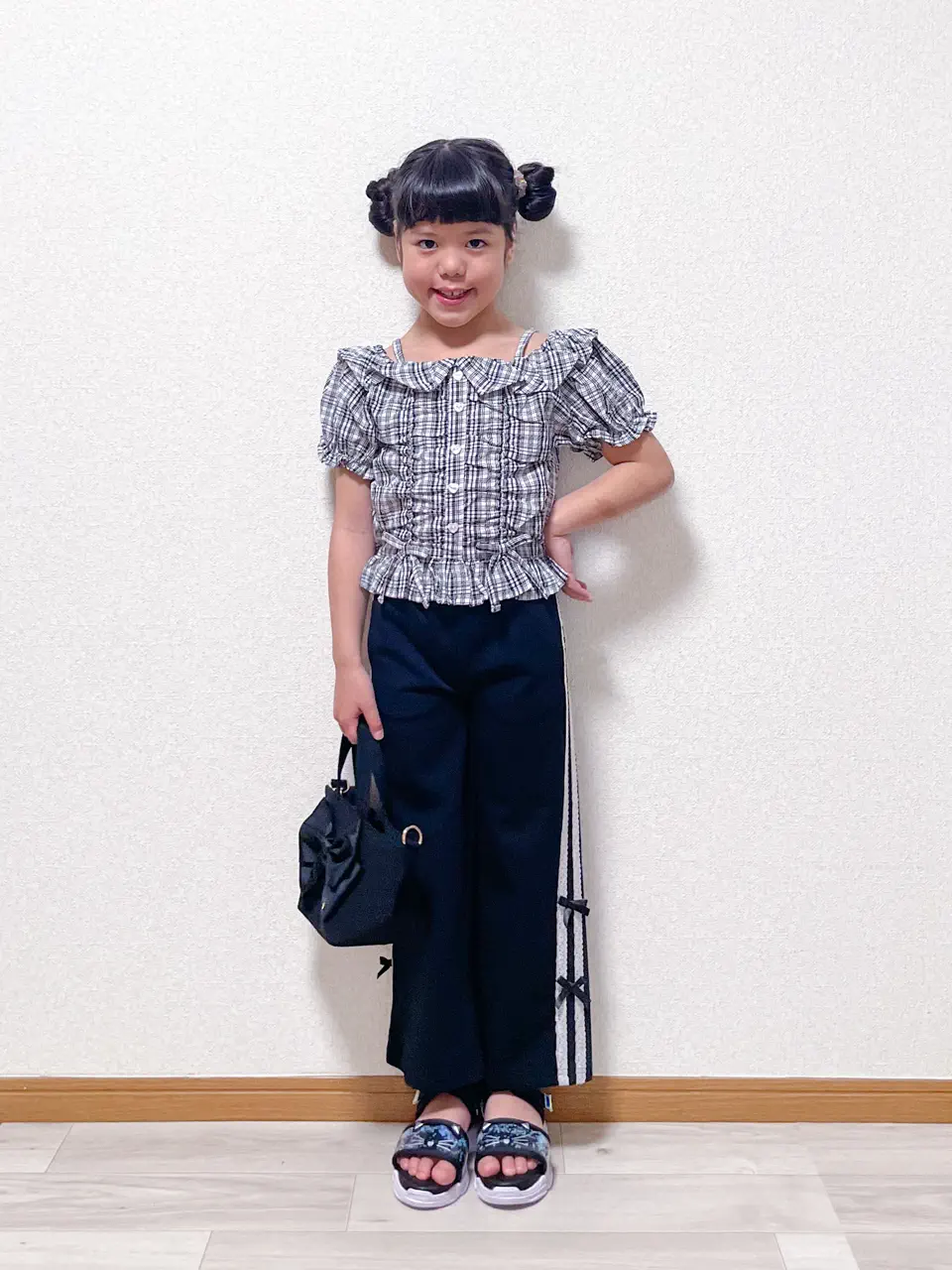  MIKA コーディネート画像