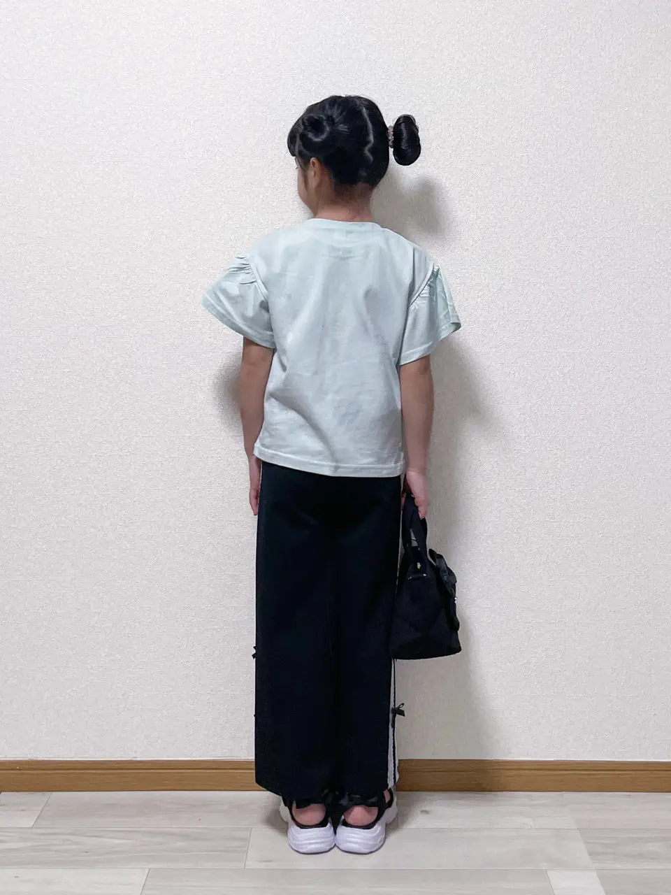 ONWARD CROSSET SELECT MIKA コーディネート画像