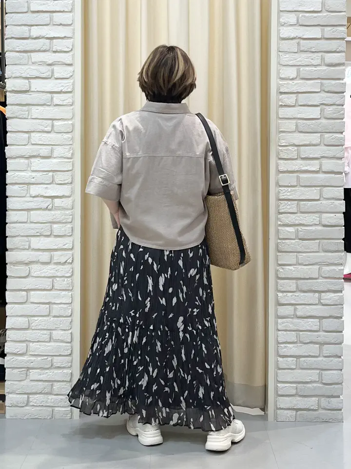 ONWARD CROSSET SELECT 吉田 コーディネート画像