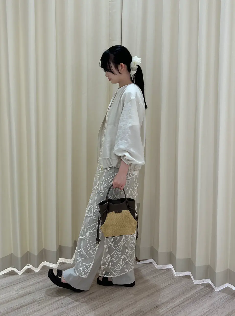 ONWARD CROSSET SELECT HANA コーディネート画像