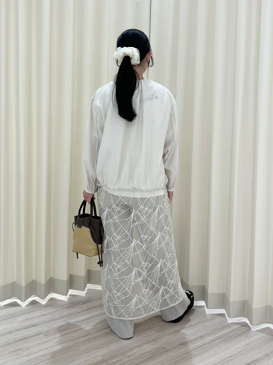 ONWARD CROSSET SELECT HANA コーディネート画像