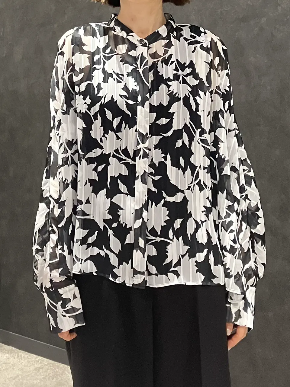 ONWARD CROSSET SELECT 阿部 コーディネート画像