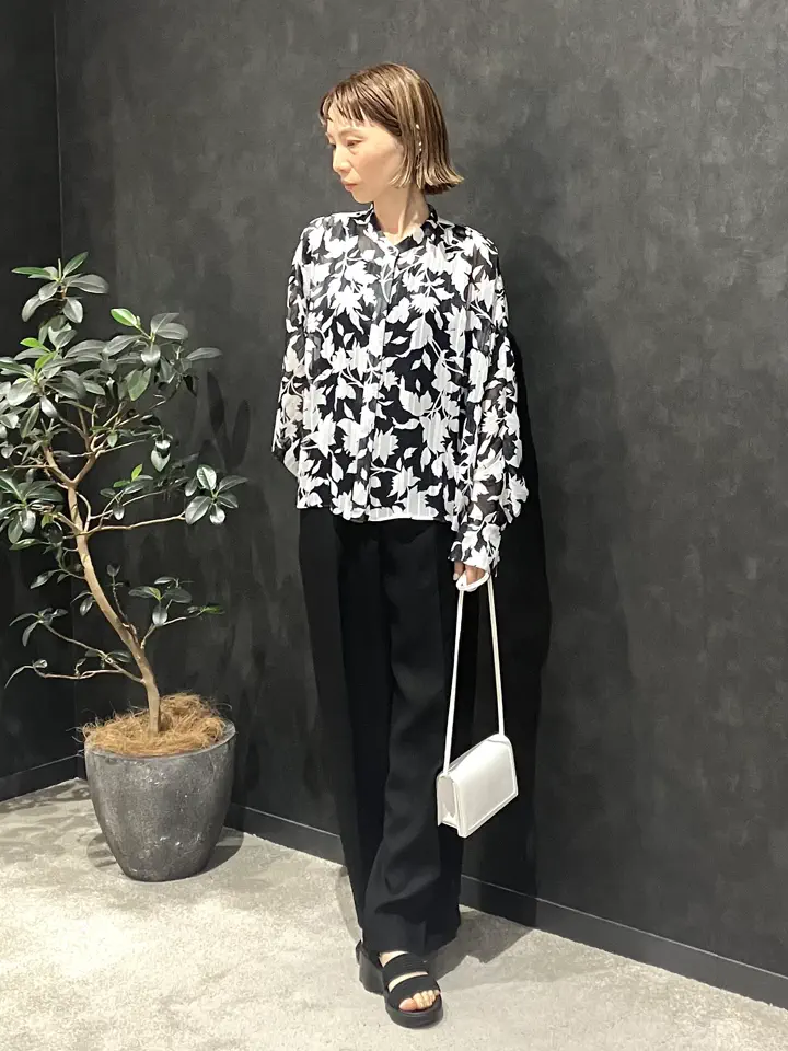 ONWARD CROSSET SELECT 阿部 コーディネート画像