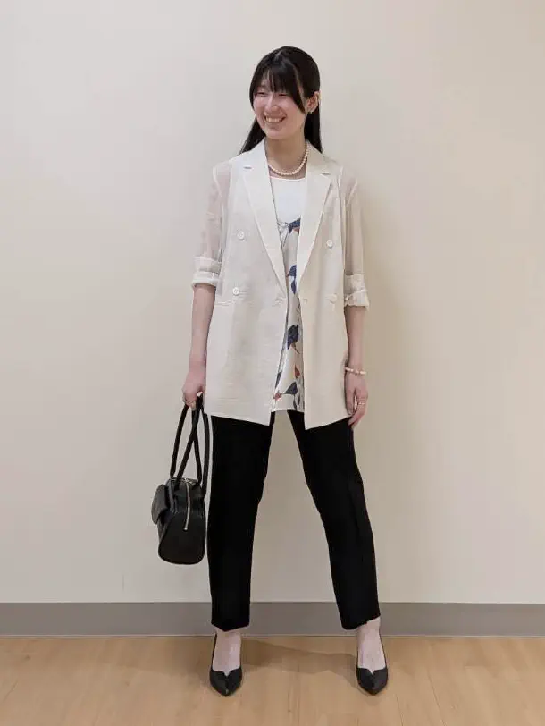  Aina コーディネート画像