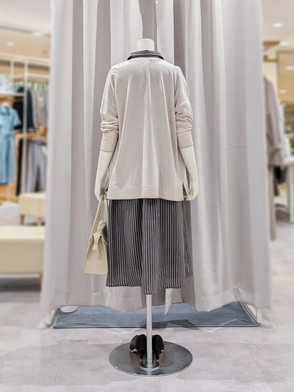 ONWARD CROSSET SELECT 岩田 コーディネート画像