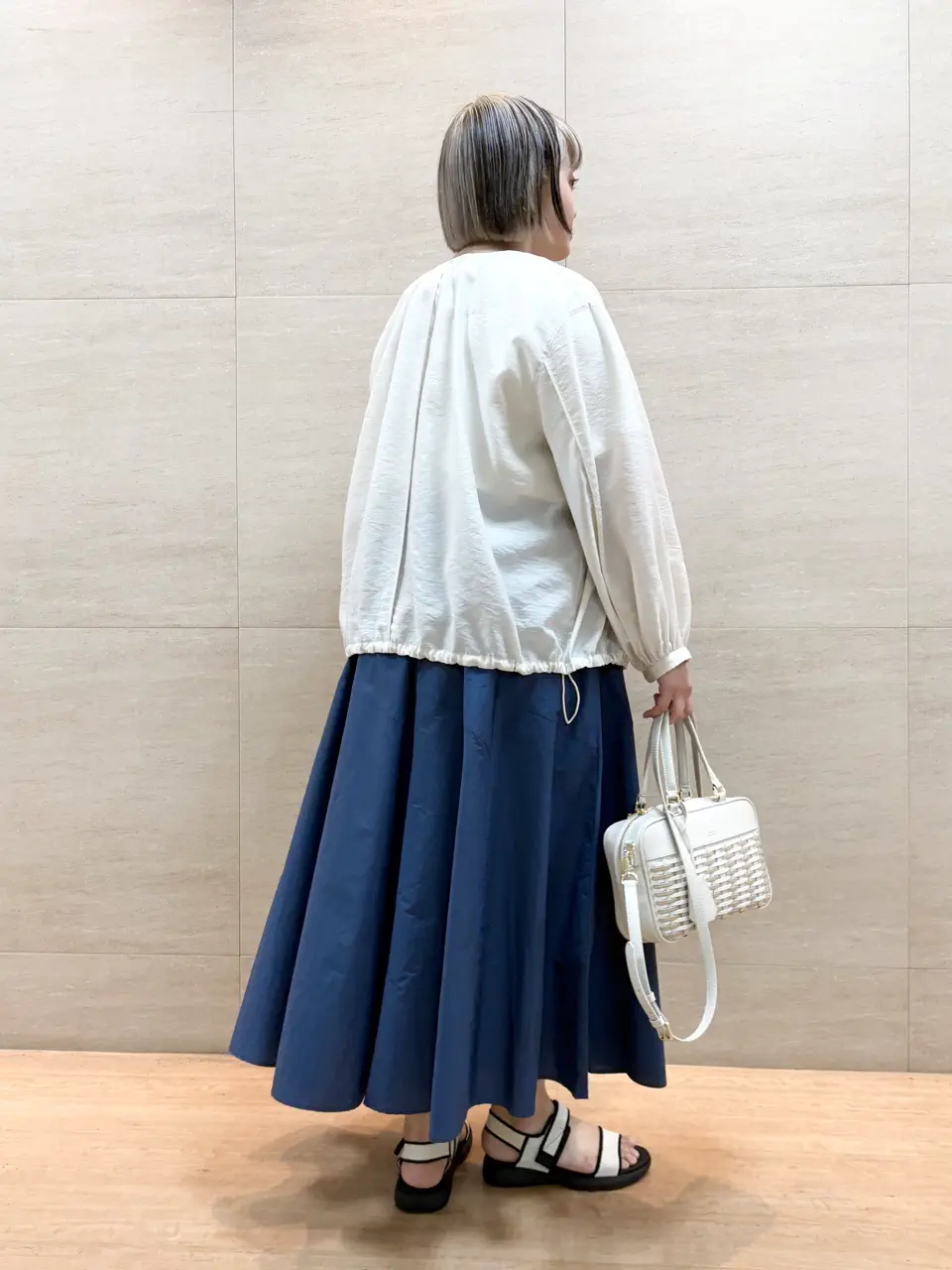 ONWARD CROSSET SELECT 佐藤 コーディネート画像