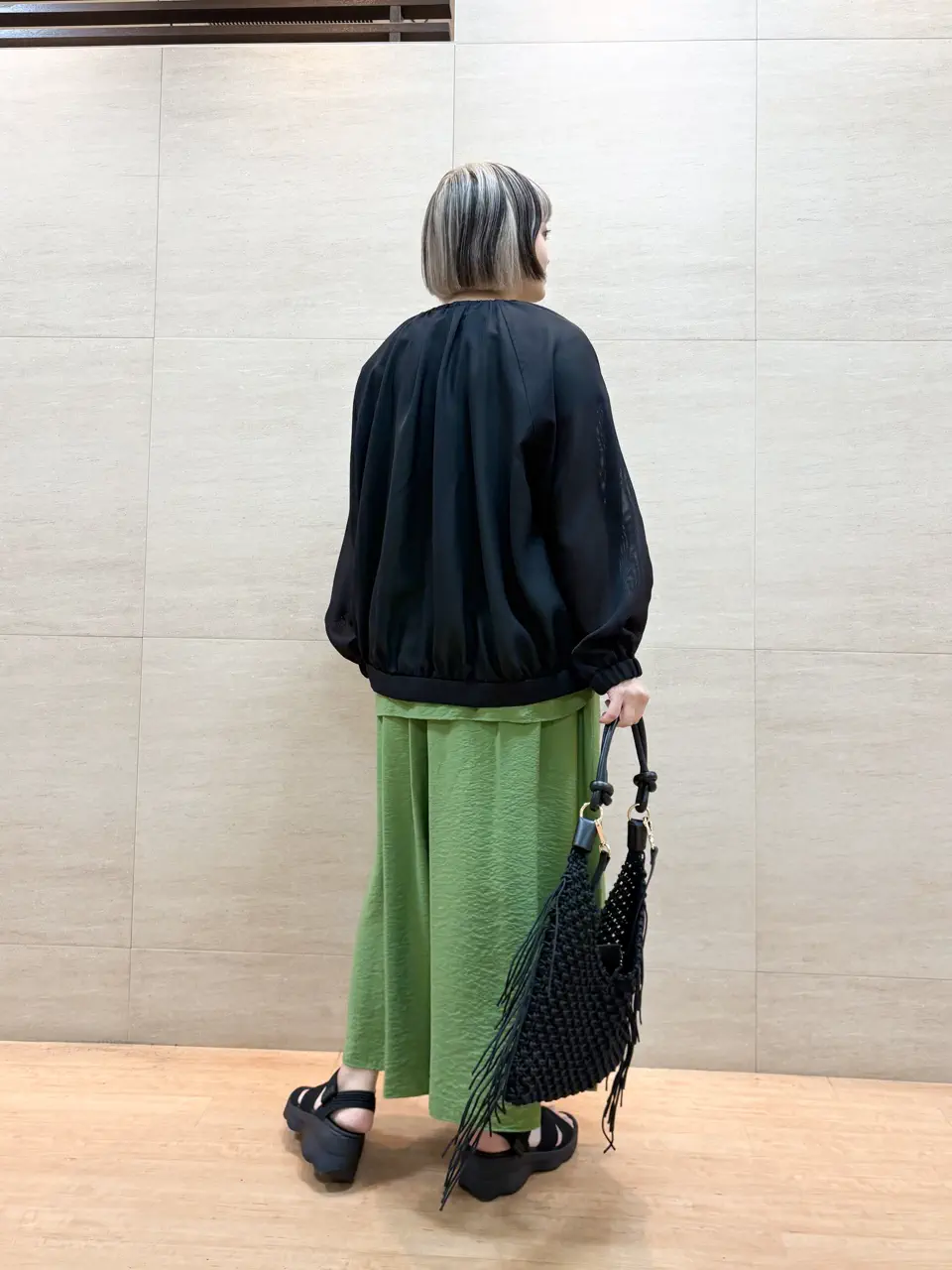 ONWARD CROSSET SELECT 佐藤 コーディネート画像