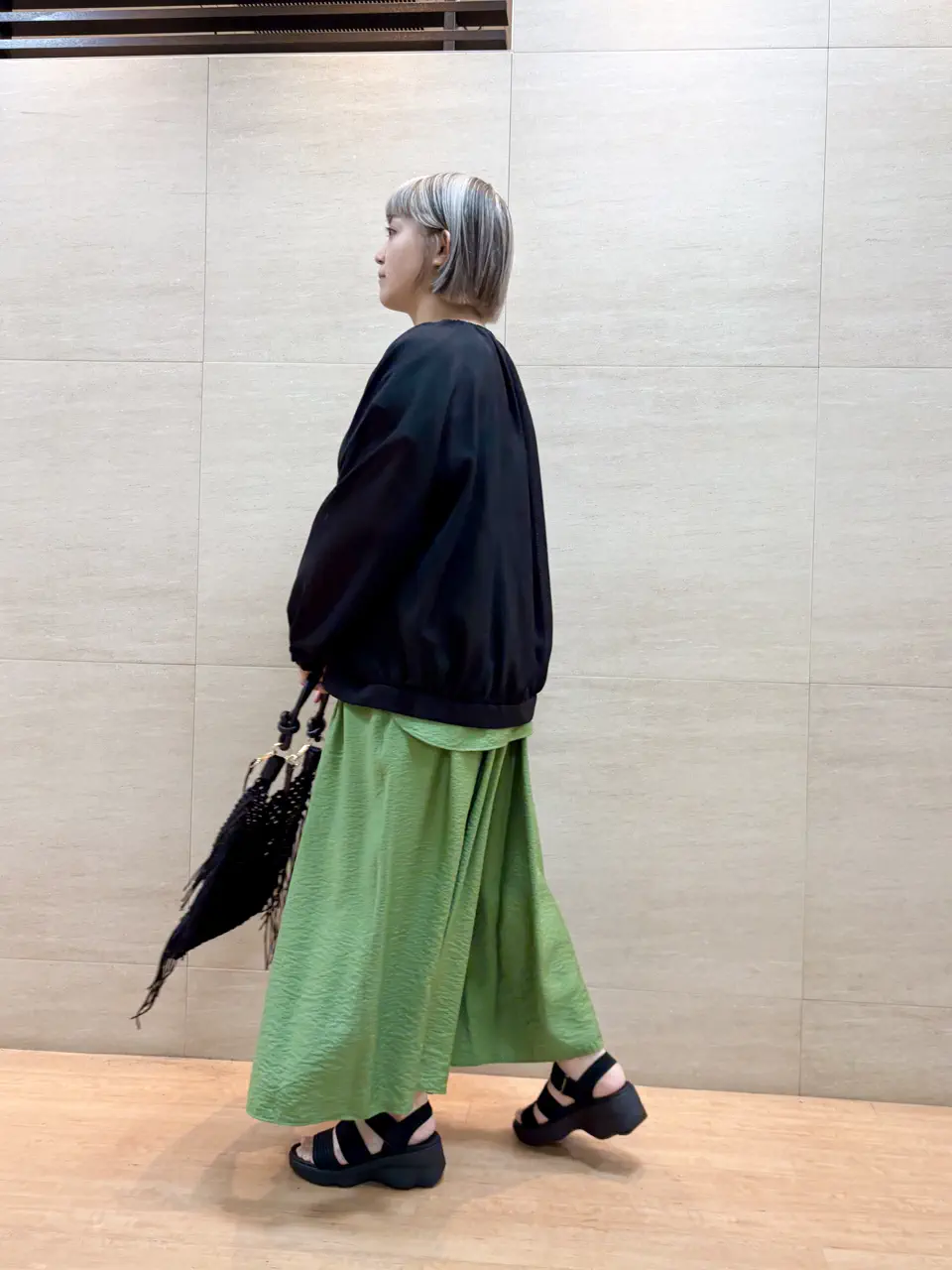 ONWARD CROSSET SELECT 佐藤 コーディネート画像