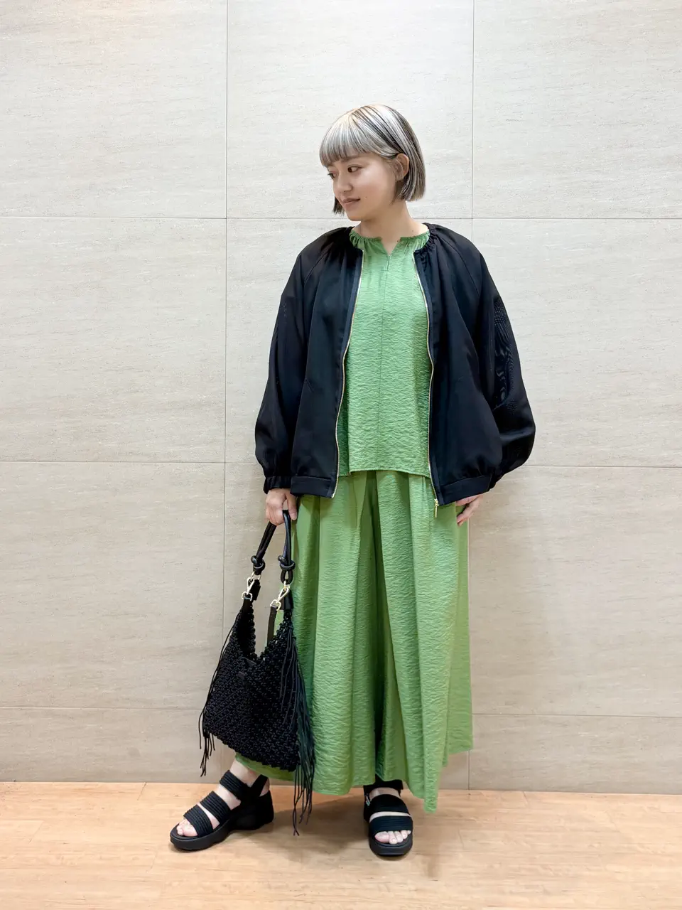 ONWARD CROSSET SELECT 佐藤 コーディネート画像