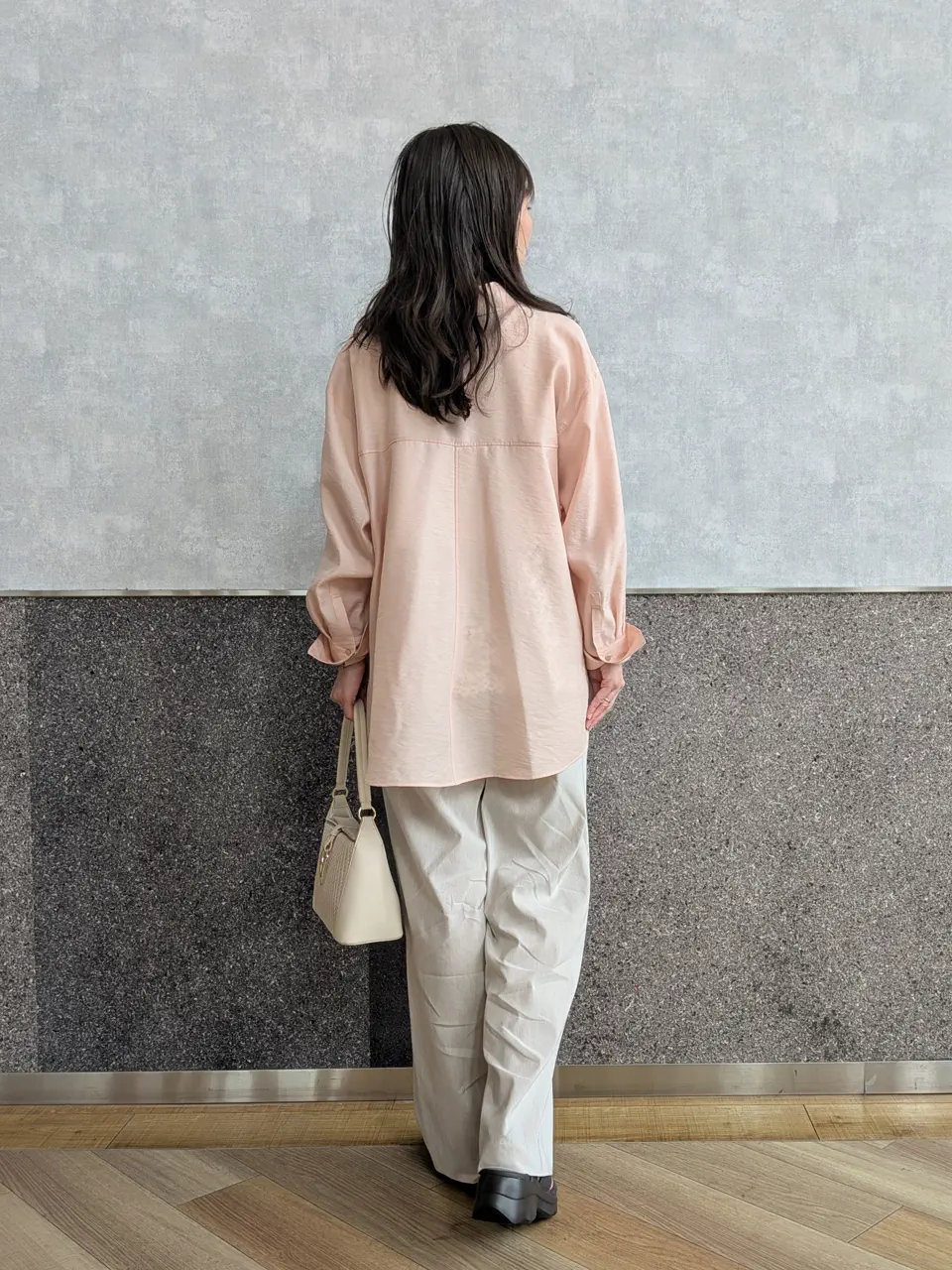 ONWARD CROSSET SELECT 浅岡 コーディネート画像