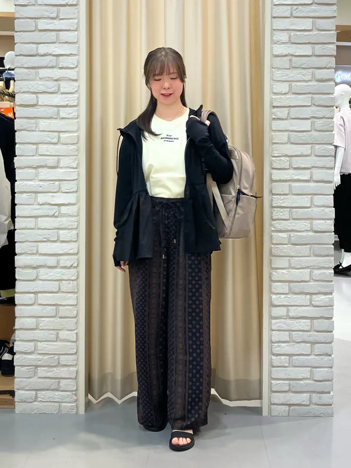 ONWARD CROSSET SELECT 檀 コーディネート画像