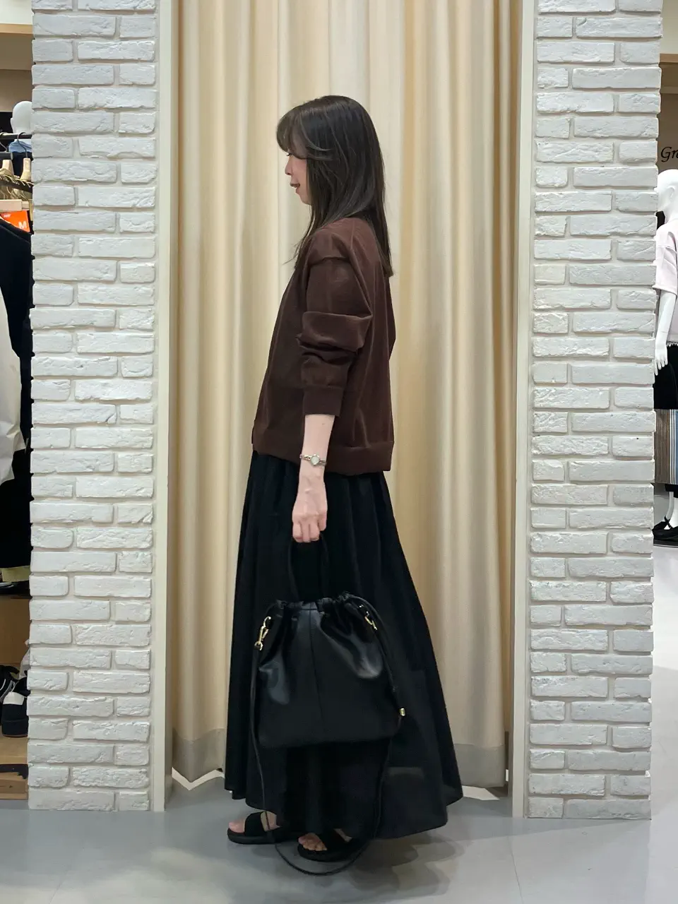 ONWARD CROSSET SELECT 檀 コーディネート画像