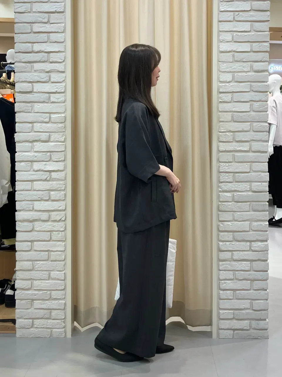 ONWARD CROSSET SELECT 檀 コーディネート画像