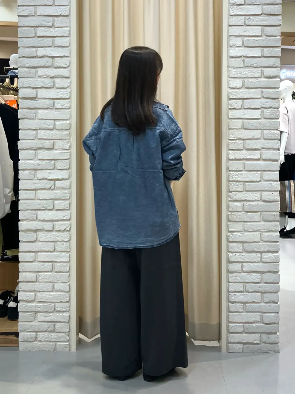 ONWARD CROSSET SELECT 檀 コーディネート画像