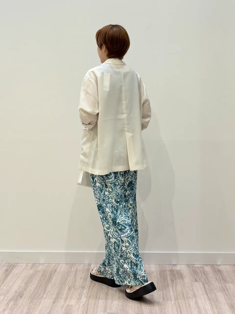 ONWARD CROSSET SELECT 河本 コーディネート画像