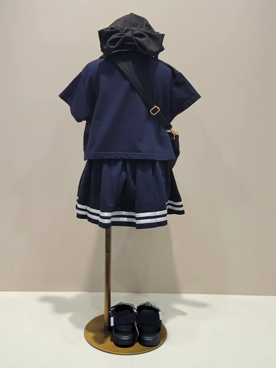 ONWARD CROSSET SELECT 西村 コーディネート画像