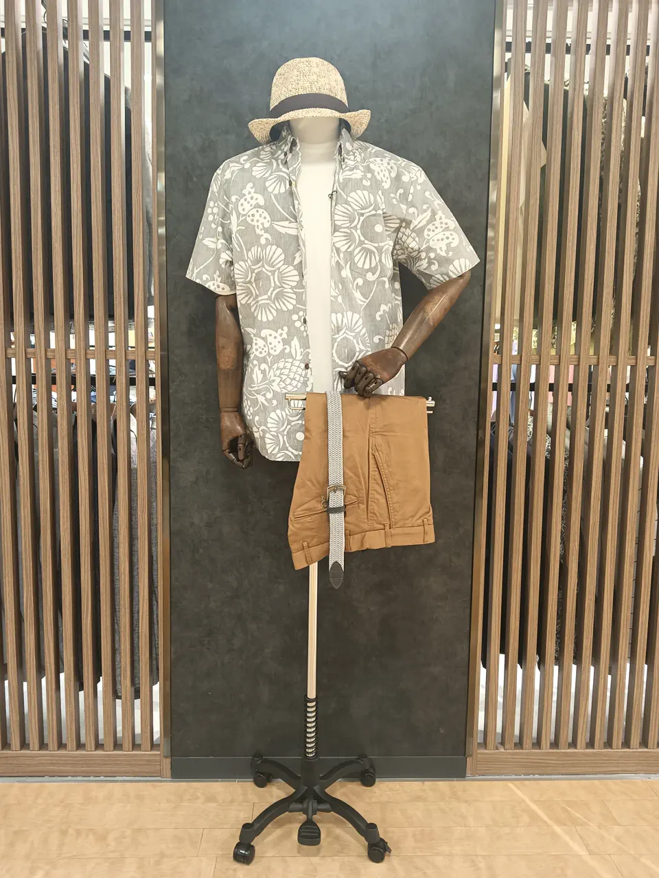  袋地 コーディネート画像