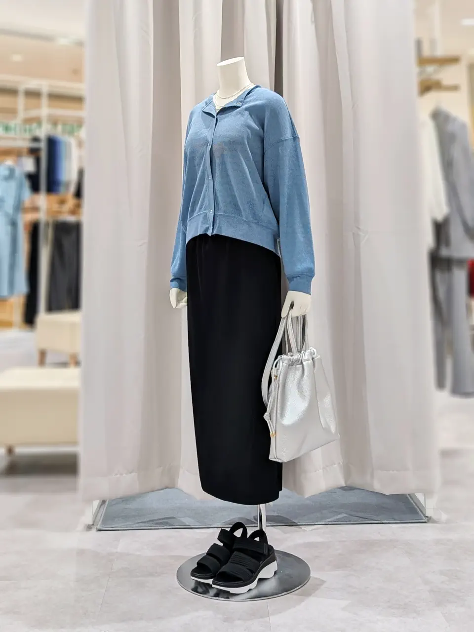 ONWARD CROSSET SELECT 岩田 コーディネート画像