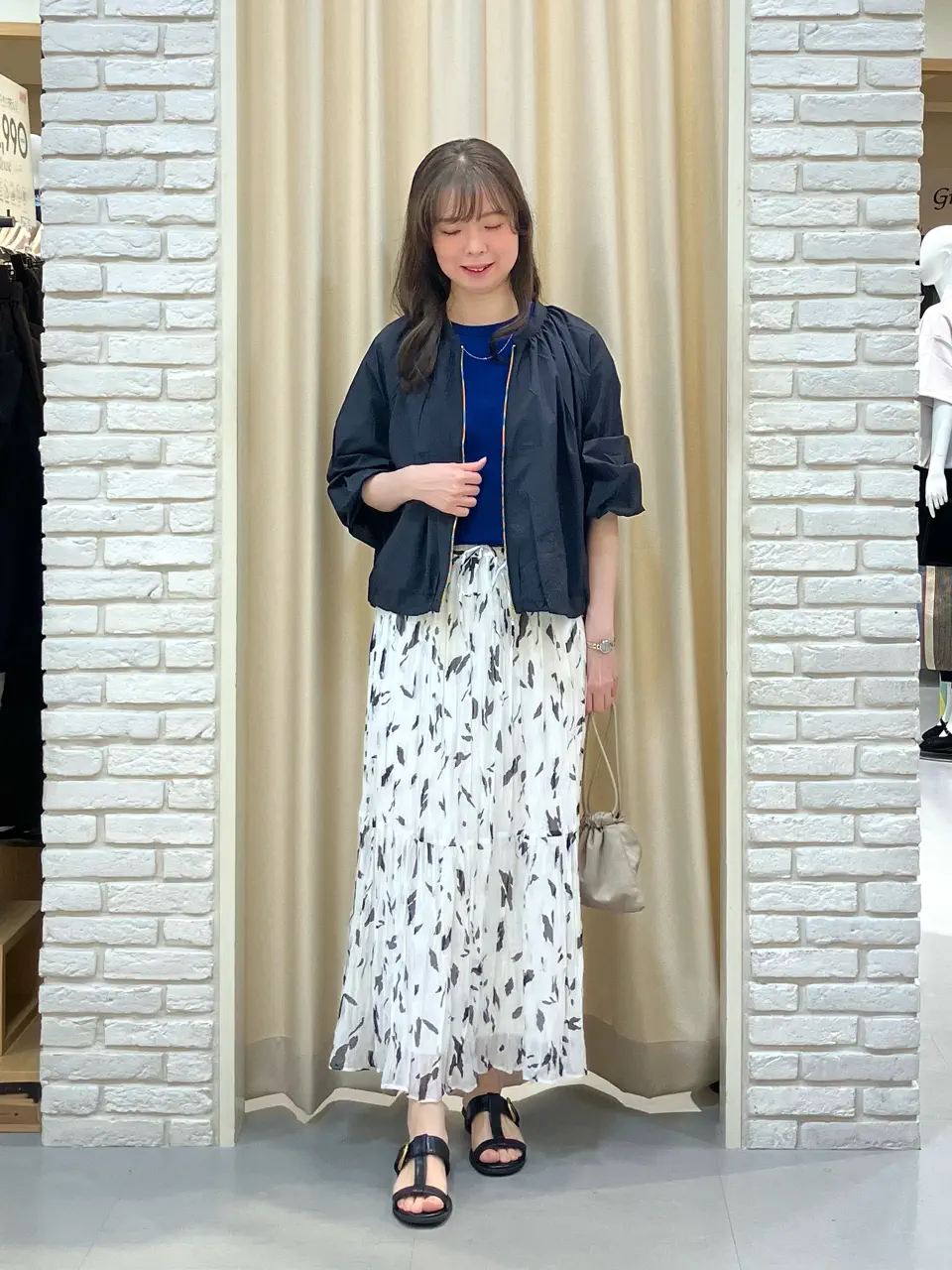 ONWARD CROSSET SELECT 檀 コーディネート画像