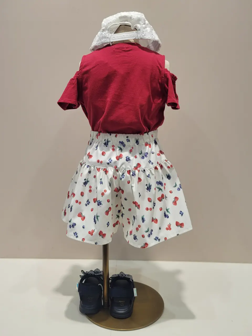 ONWARD CROSSET SELECT 西村 コーディネート画像