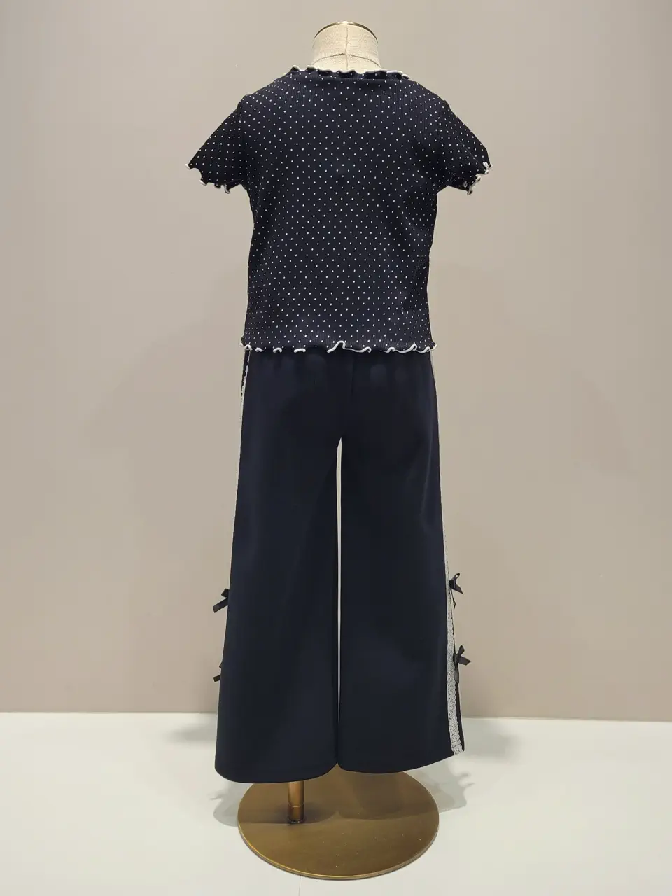 ONWARD CROSSET SELECT 西村 コーディネート画像