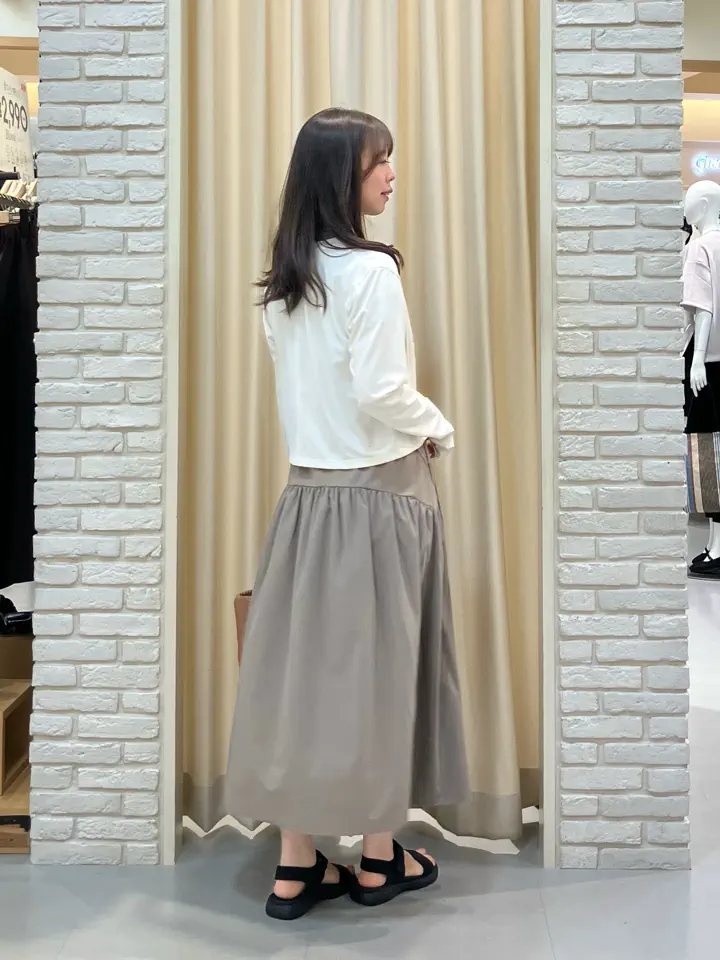 ONWARD CROSSET SELECT 檀 コーディネート画像