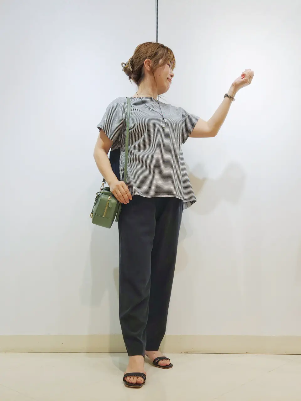 ONWARD CROSSET SELECT 中野 コーディネート画像