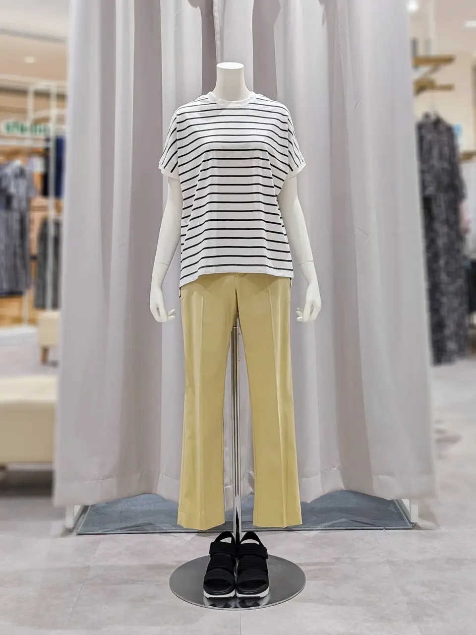 ONWARD CROSSET SELECT 岩田 コーディネート画像