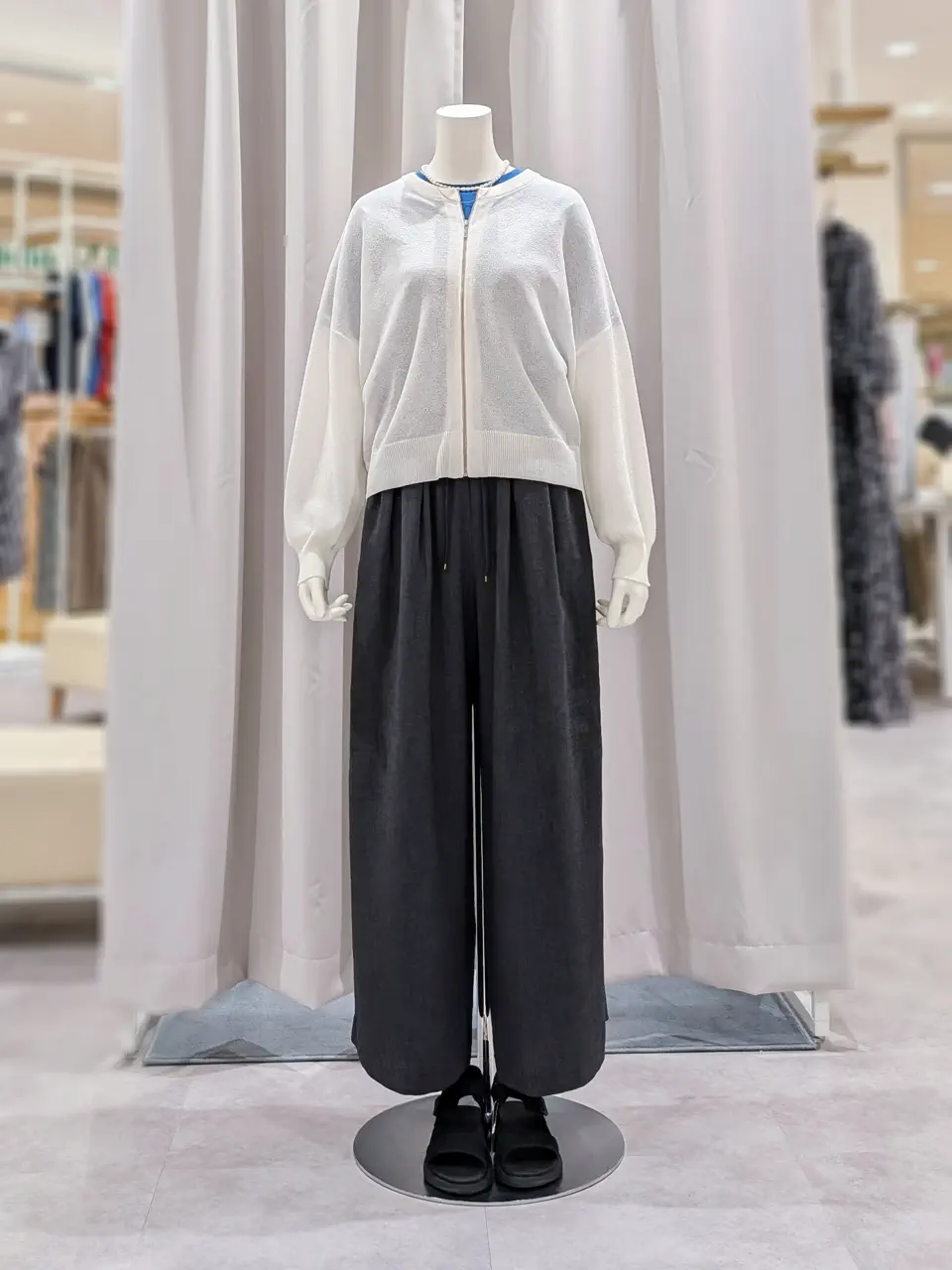 ONWARD CROSSET SELECT 岩田 コーディネート画像