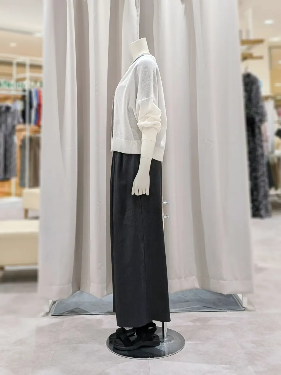 ONWARD CROSSET SELECT 岩田 コーディネート画像